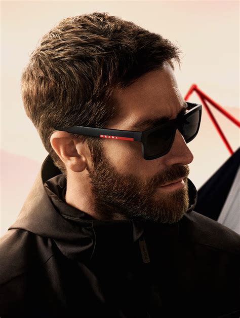 pubblicità occhiali prada|Campagna Prada Linea Rossa Eyewear 2021 .